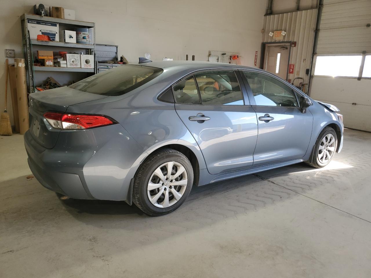 2022 Toyota Corolla Le - Image 3