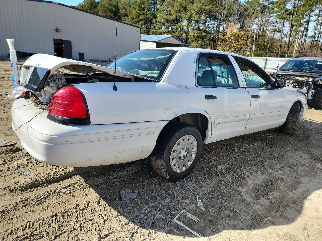 2005 Ford Crown Victoria Police Interceptor - Image 3