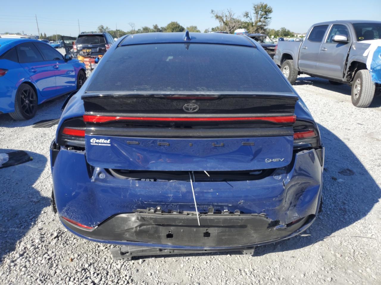 2024 Toyota Prius Le - Фото 6