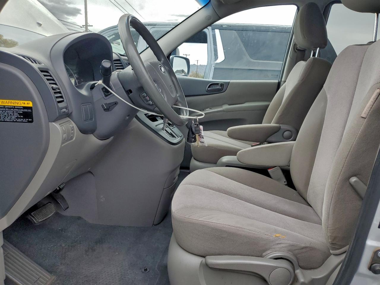2014 Kia Sedona Lx - Image 7