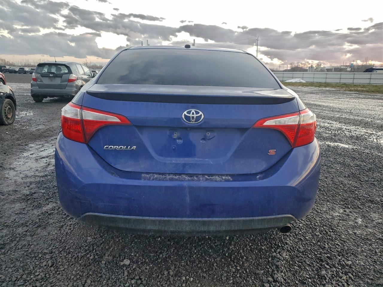 2015 Toyota Corolla L - Фото 6