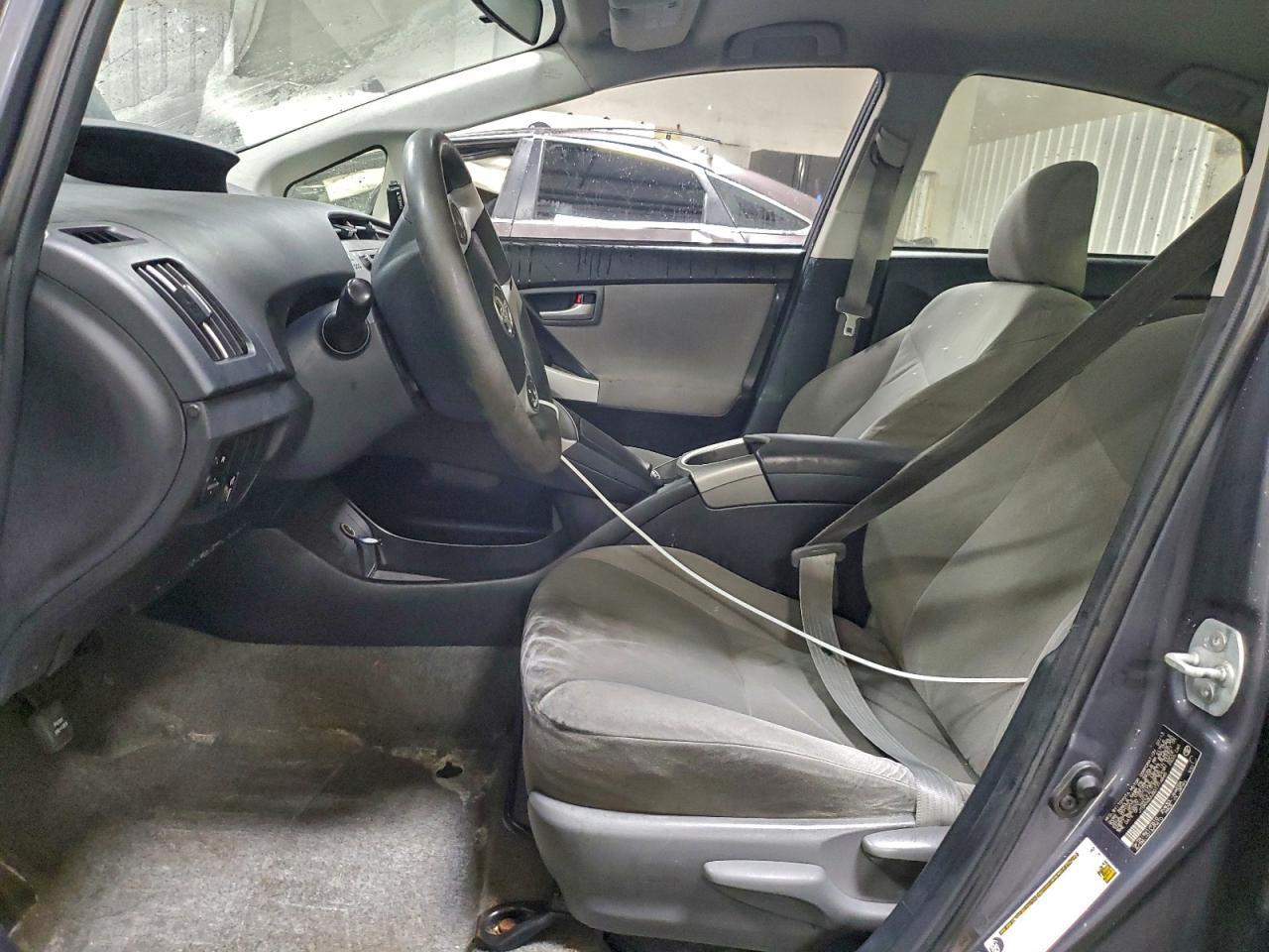 2013 Toyota Prius - Фото 7