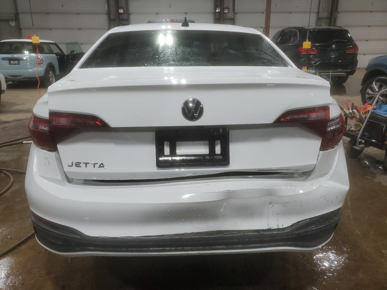 2022 Volkswagen Jetta Sport - Image 6