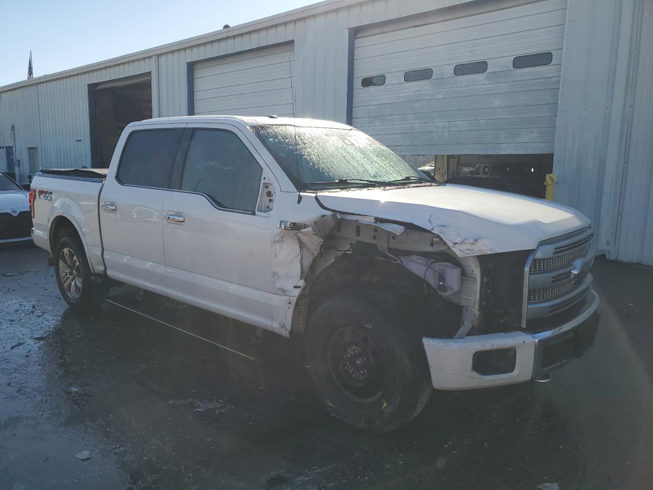 2015 Ford F150 Supercrew - Фото 4