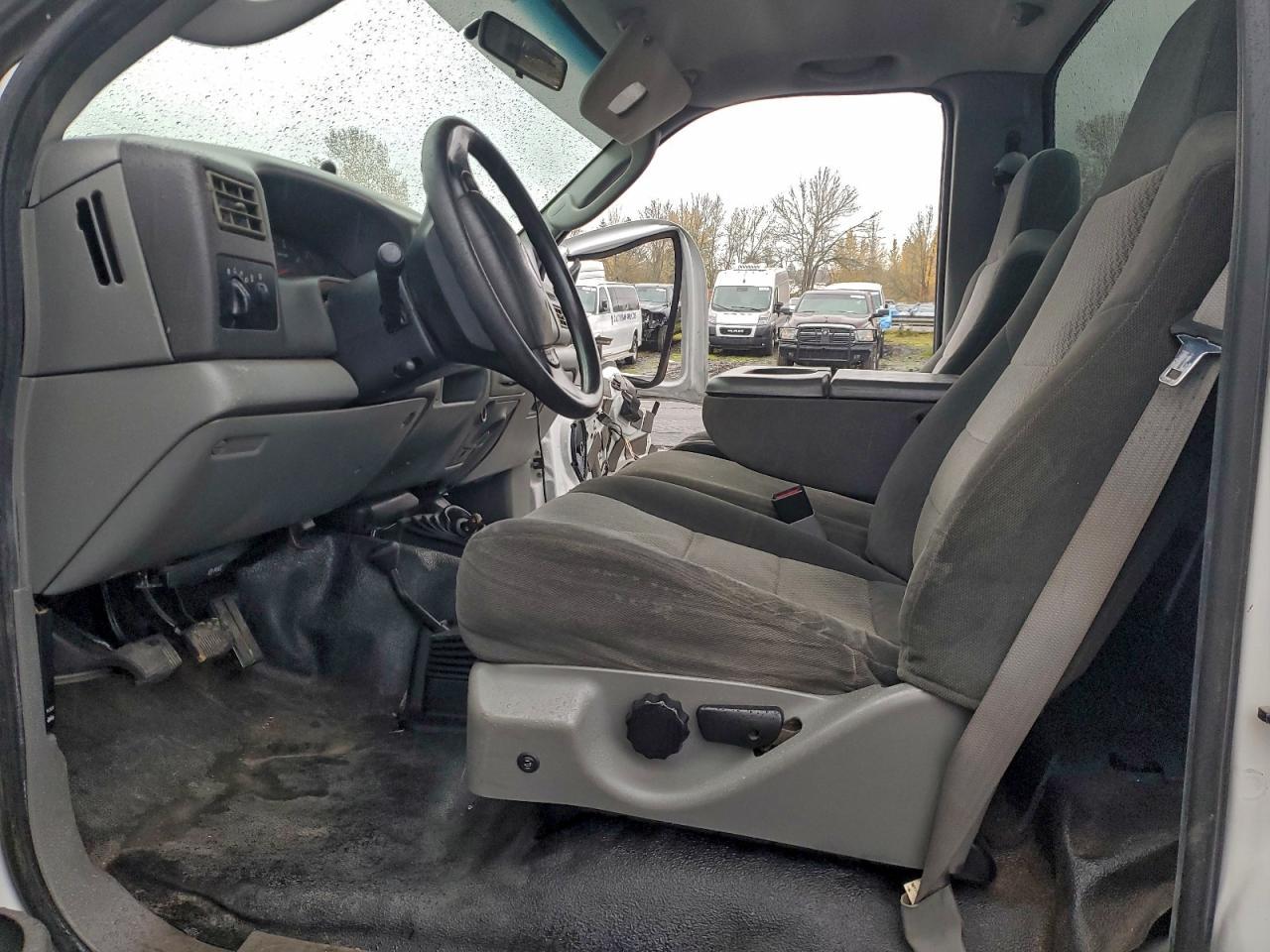 2003 Ford F250 Super Duty - Image 7