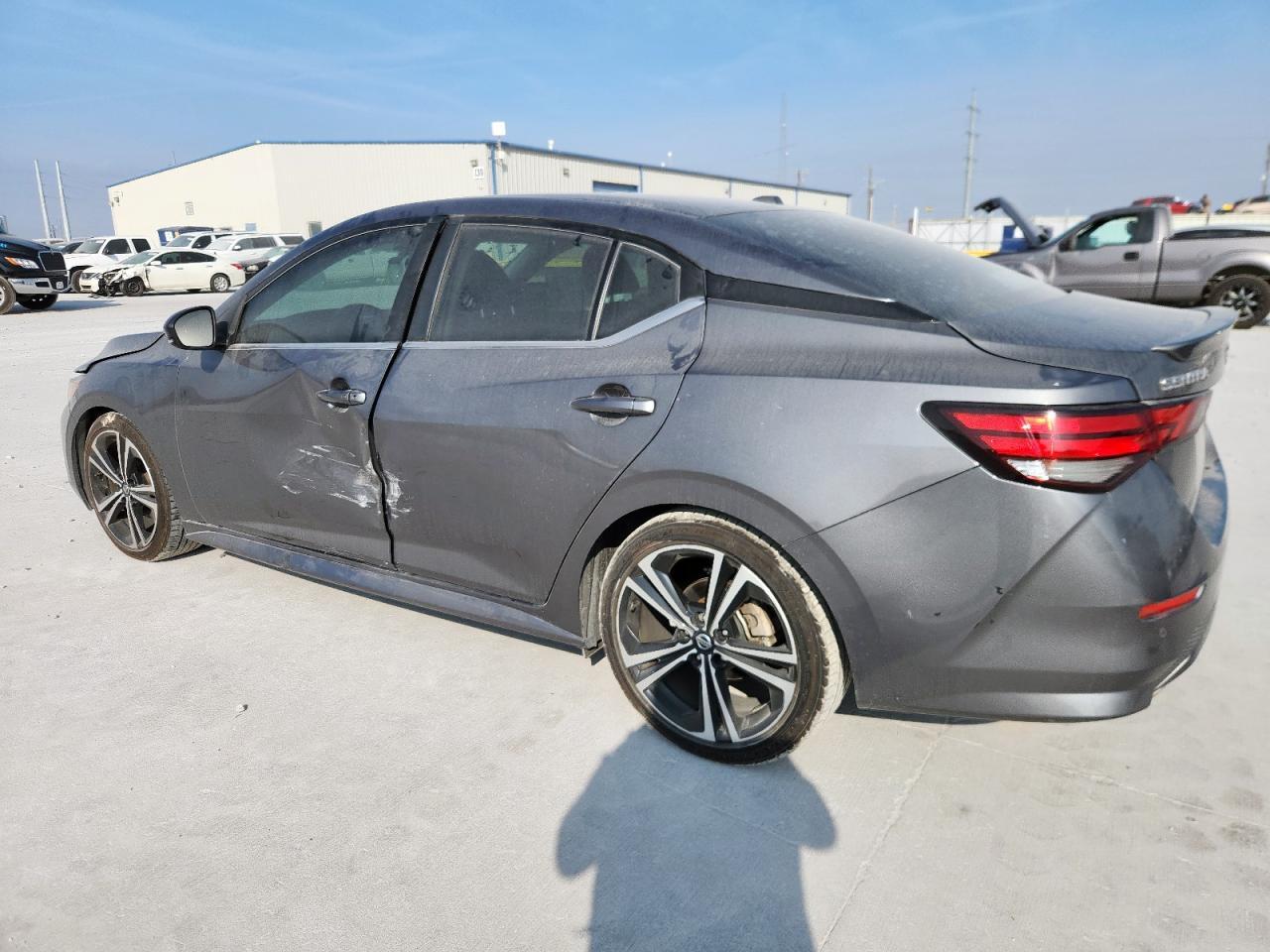 2020 Nissan Sentra Sr - Image 2