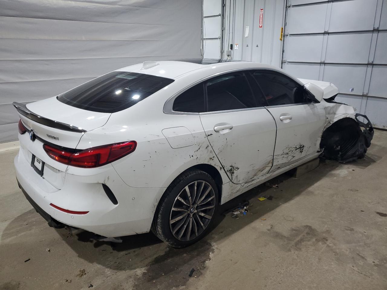 2021 BMW 228Xi - Фото 3