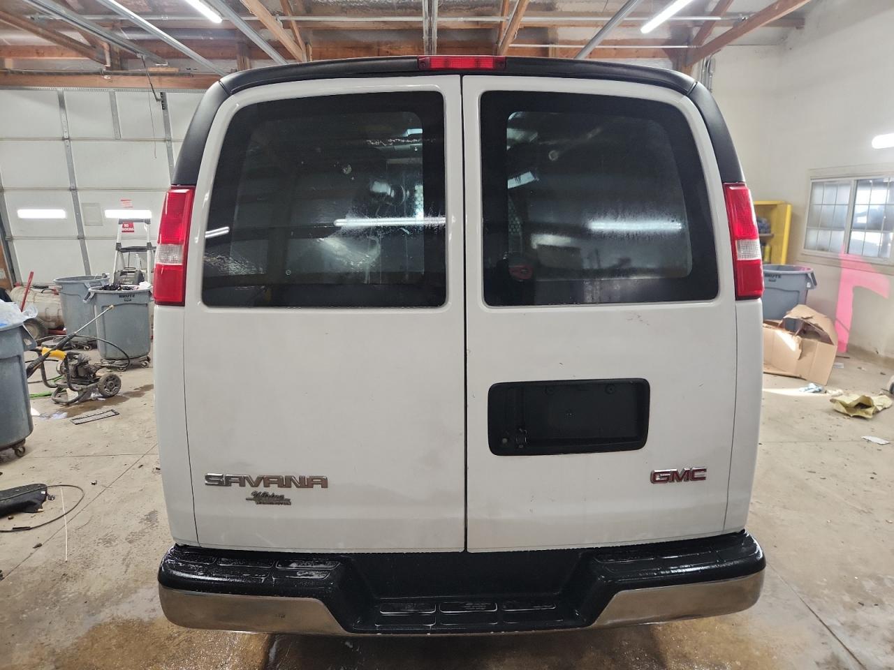 2019 GMC Savana Delivery Van - Image 6