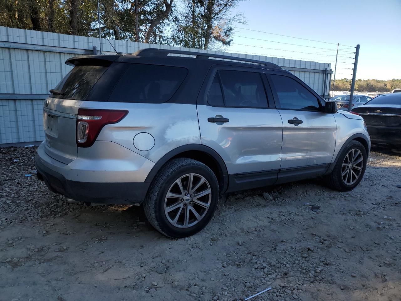 2013 Ford Explorer - Фото 3