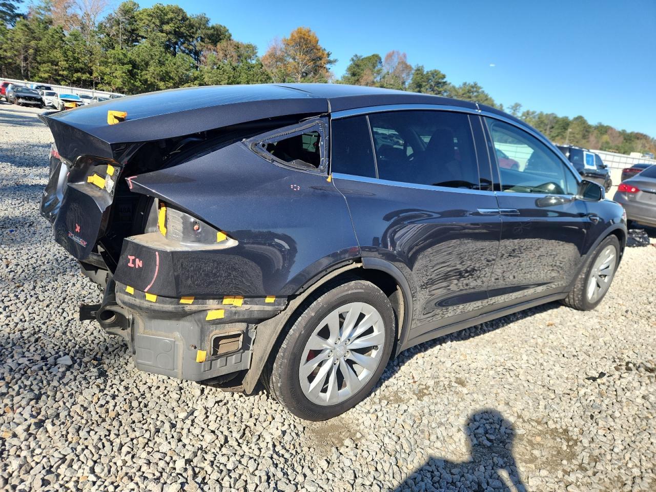 2017 Tesla Model X - Фото 3