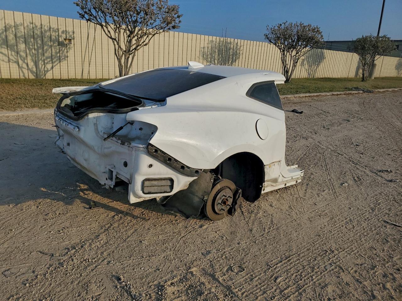 2019 Chevrolet Camaro Ss - Image 3