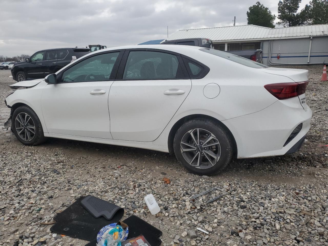 2023 Kia Forte Lx - Фото 2