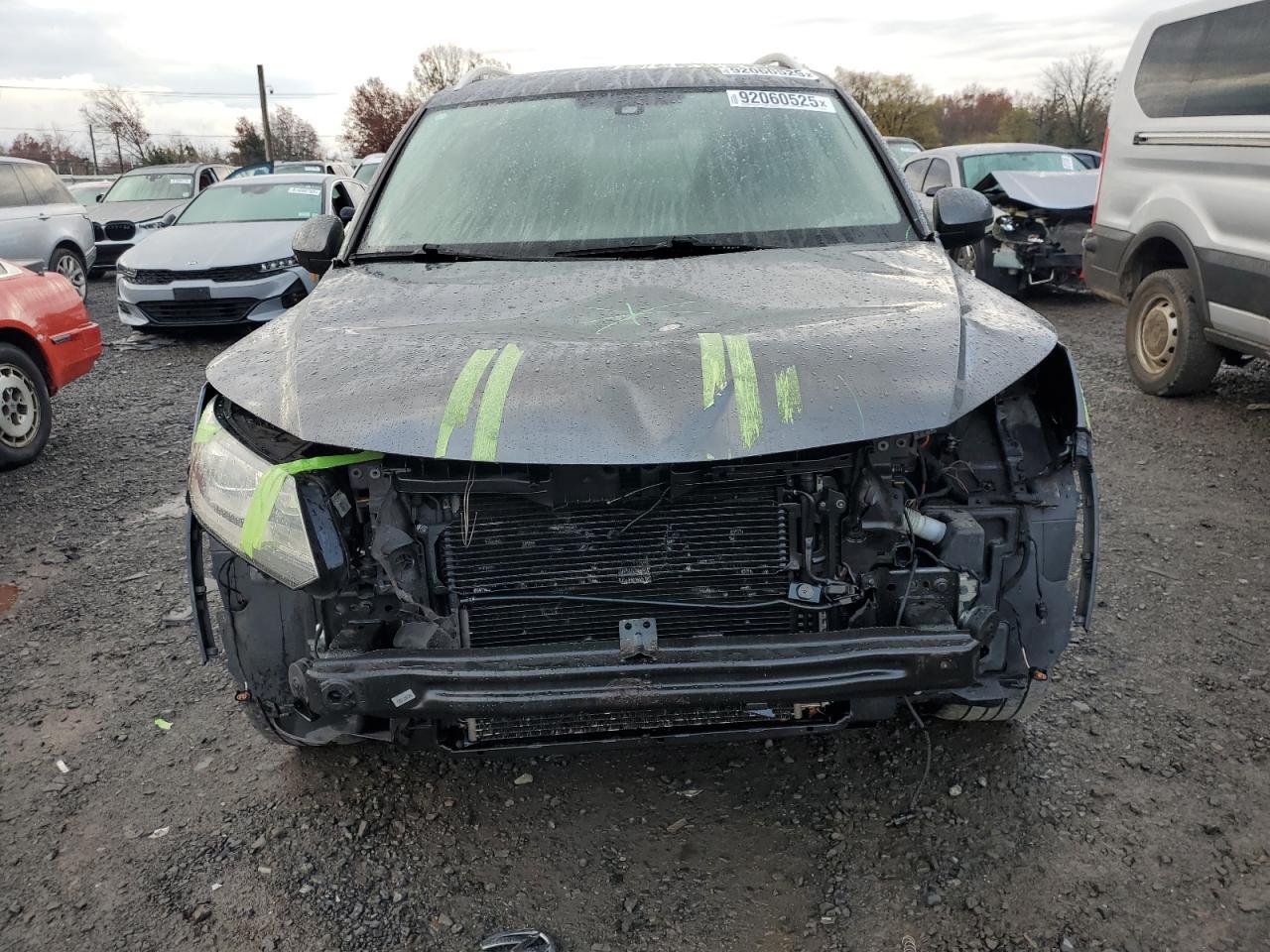 2016 Volkswagen Tiguan S - Фото 5