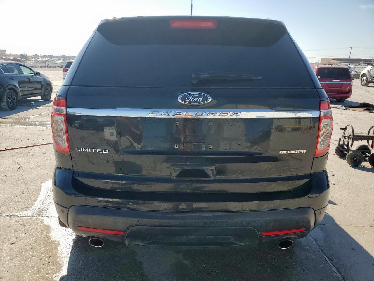 2013 Ford Explorer Limited - Image 6