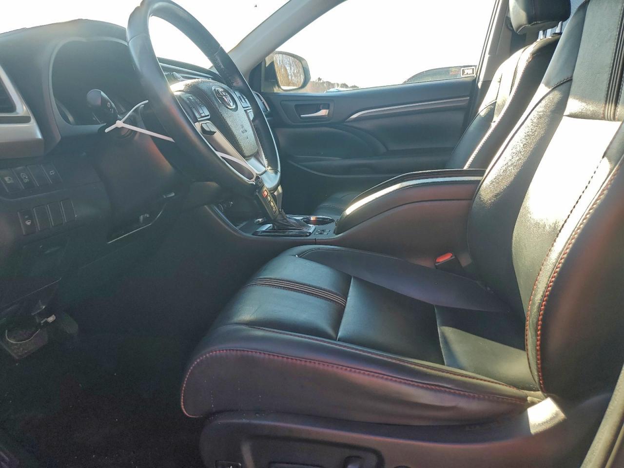 2019 Toyota Highlander Se - Фото 7