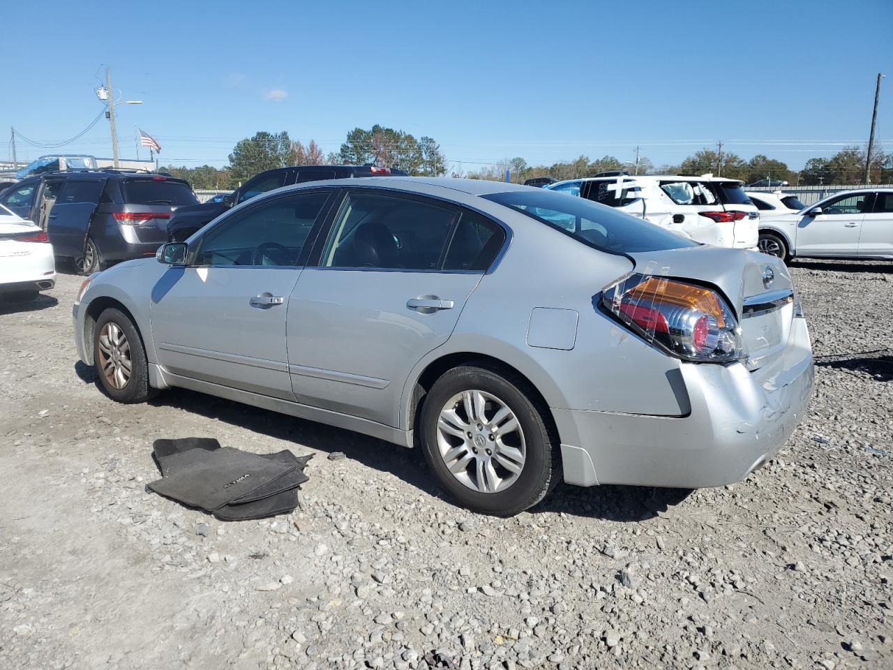 2010 Nissan Altima Base - Фото 2