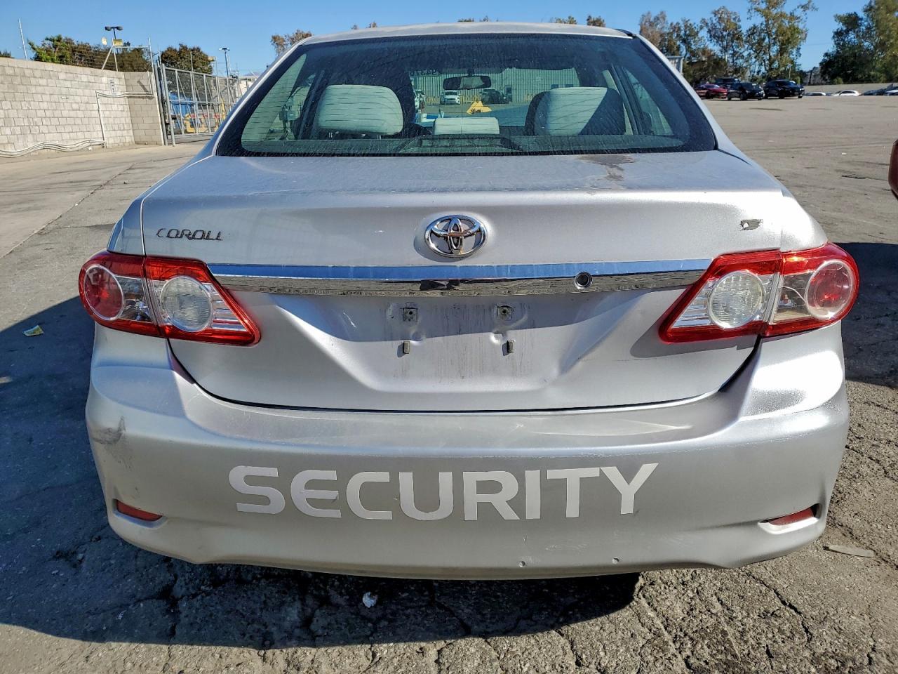 2011 Toyota Corolla Base - Фото 6