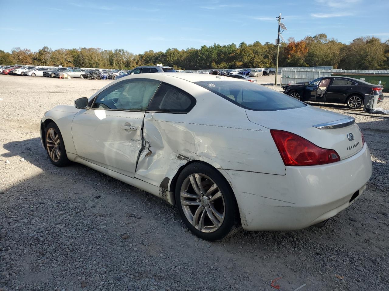 2009 Infiniti G37 Base - Фото 2