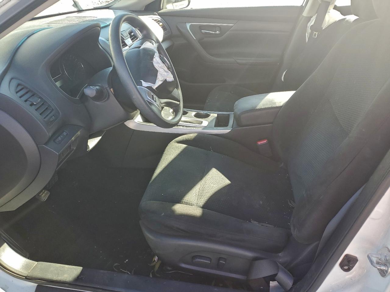 2015 Nissan Altima 2.5S - Фото 7