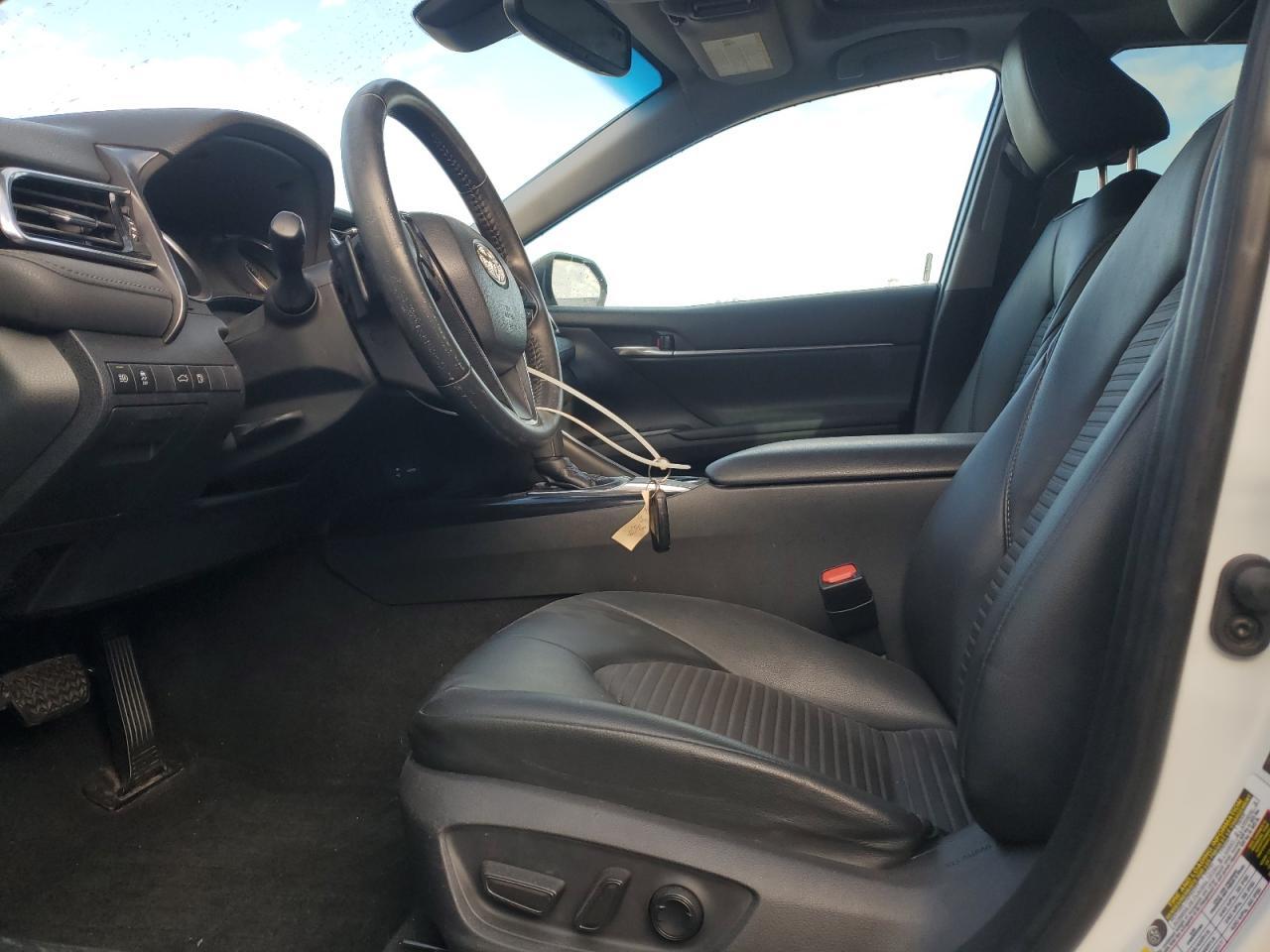 2018 Toyota Camry Se - Image 7