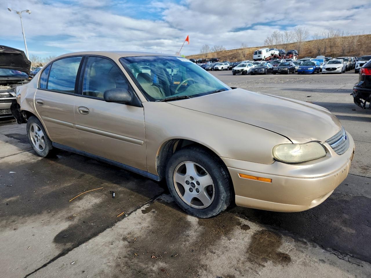 2004 Chevrolet Classic - Image 4