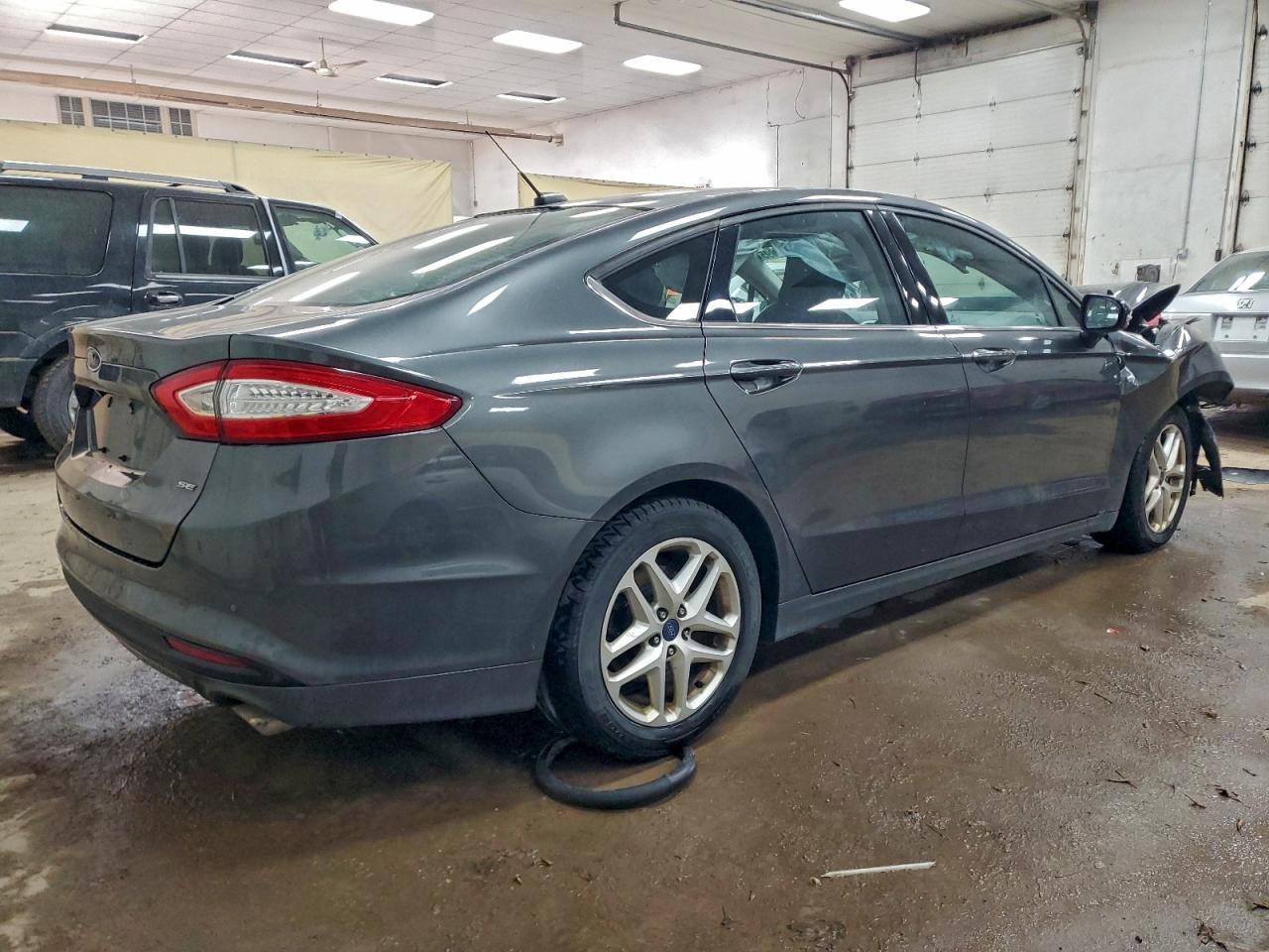 2016 Ford Fusion Se - Image 3