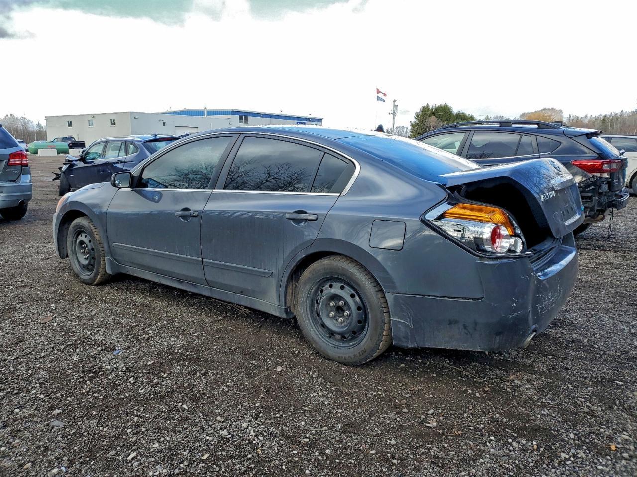 2012 Nissan Altima Base - Фото 2