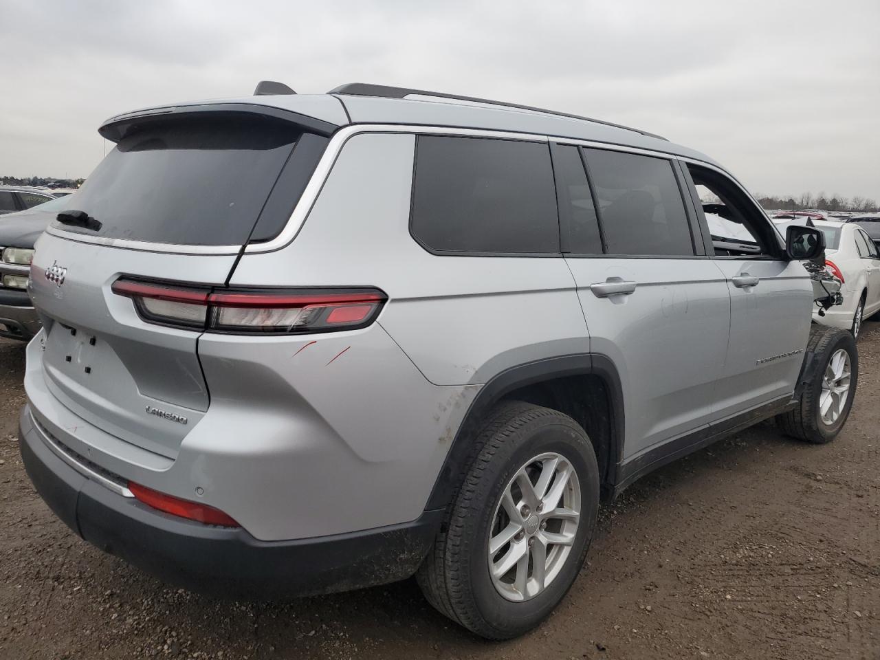 2022 Jeep Grand Cherokee L Laredo - Фото 3