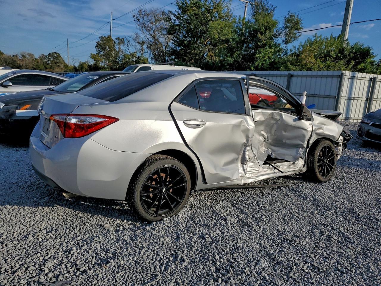 2016 Toyota Corolla L - Фото 3