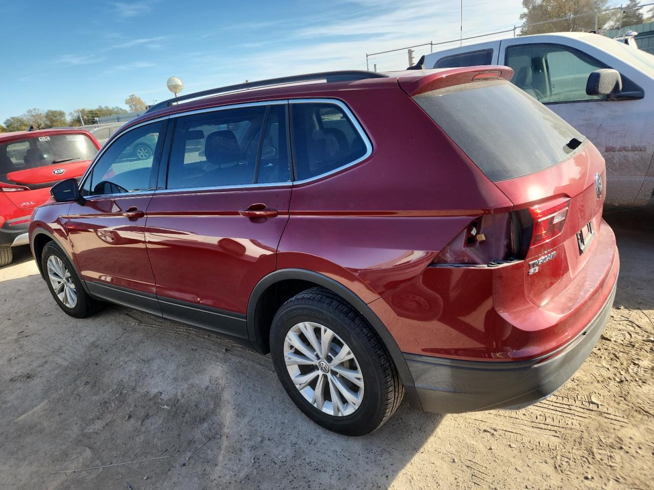 2019 Volkswagen Tiguan Se - Фото 2