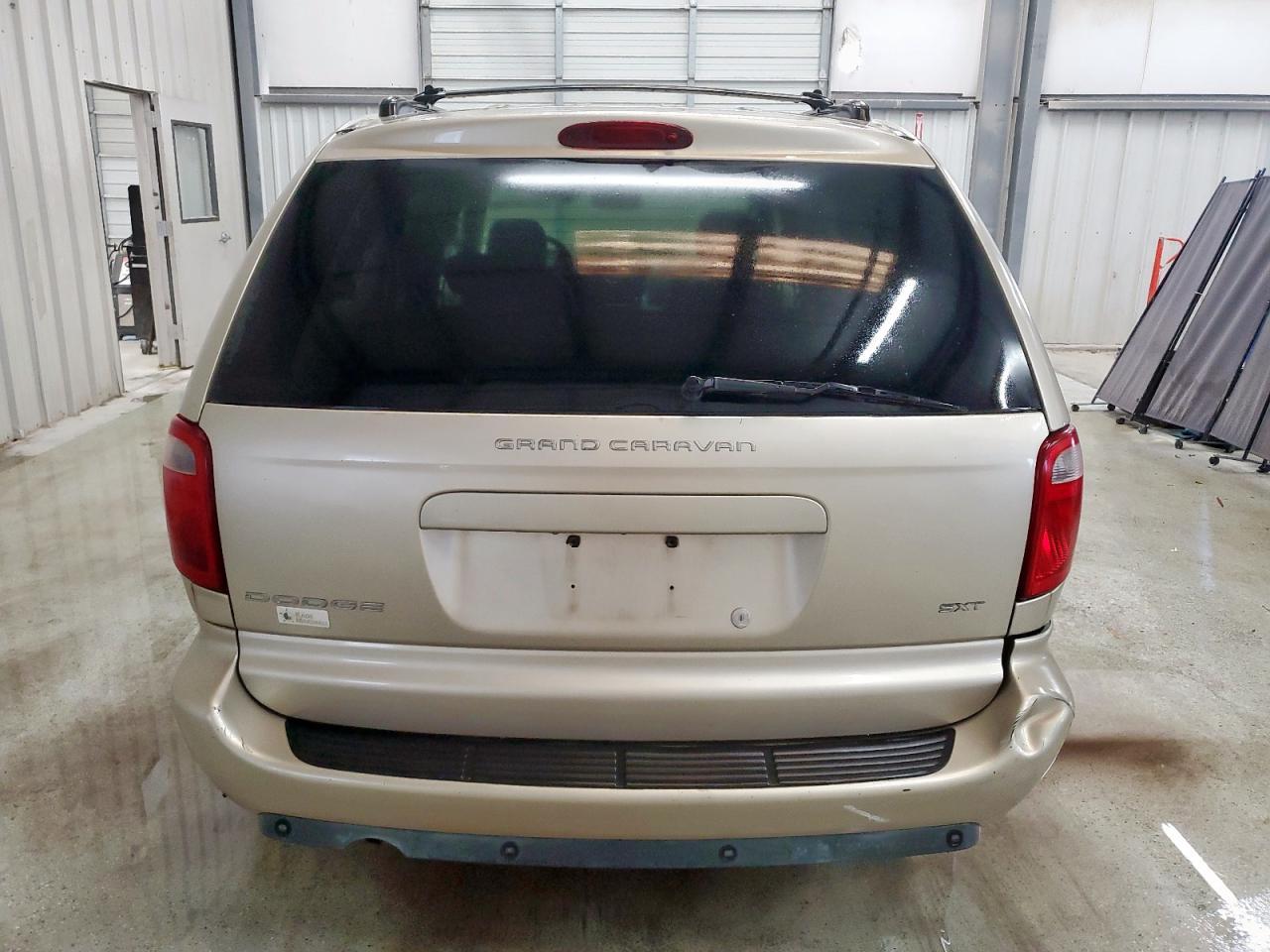 2005 Dodge Grand Caravan Sxt - Image 6