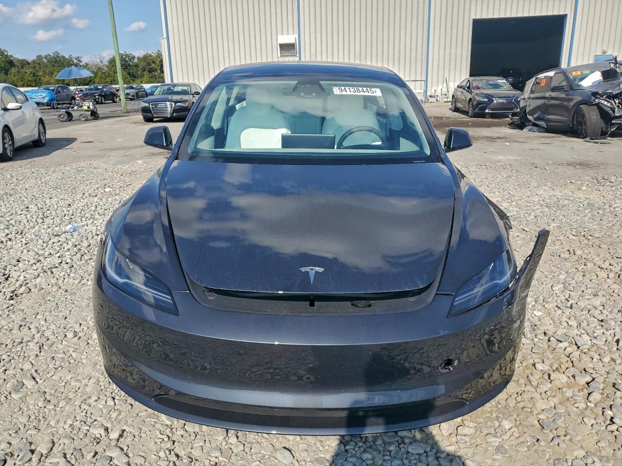 2025 Tesla Model 3 - Image 5