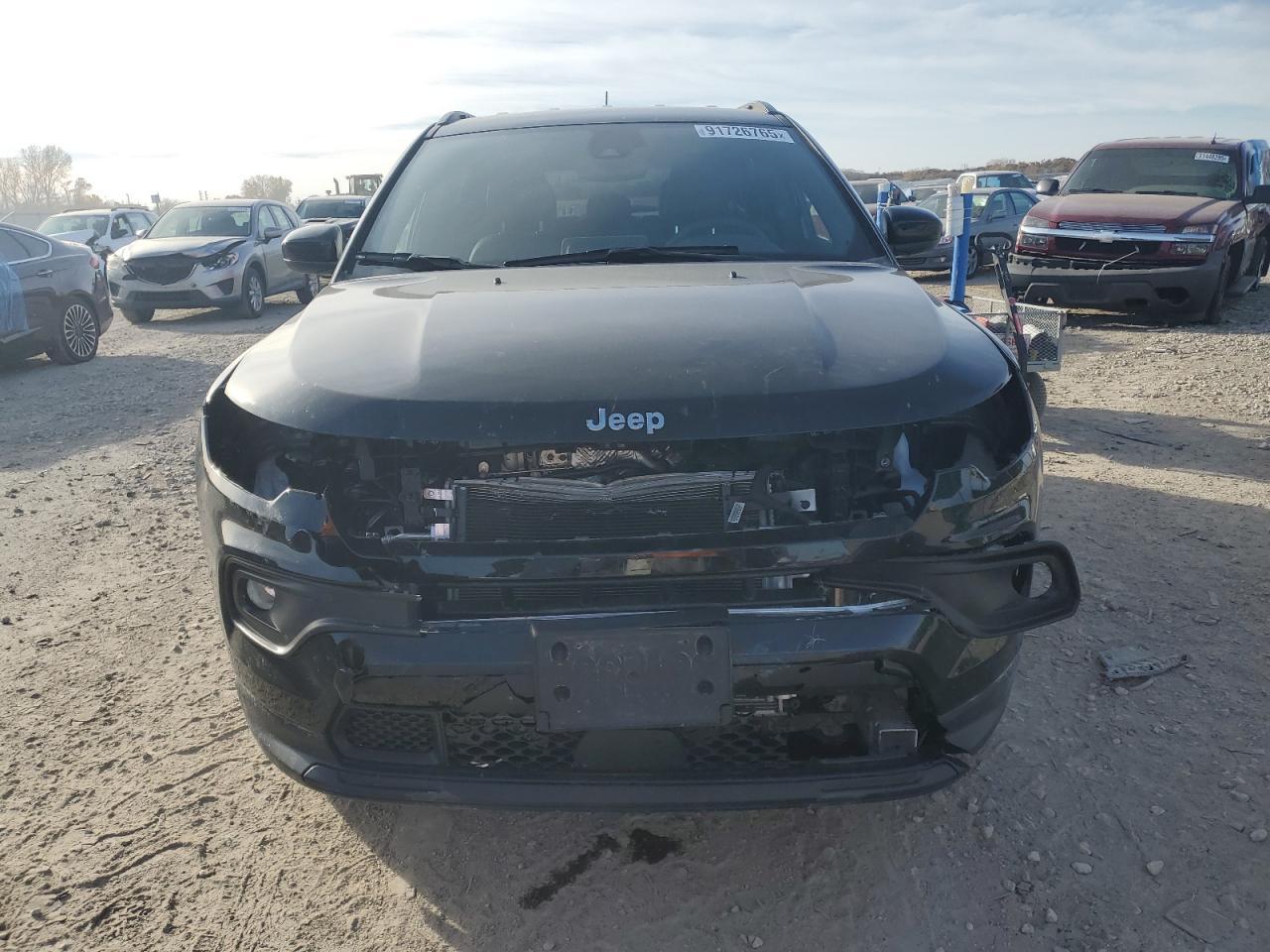2025 Jeep Compass Latitude - Image 5