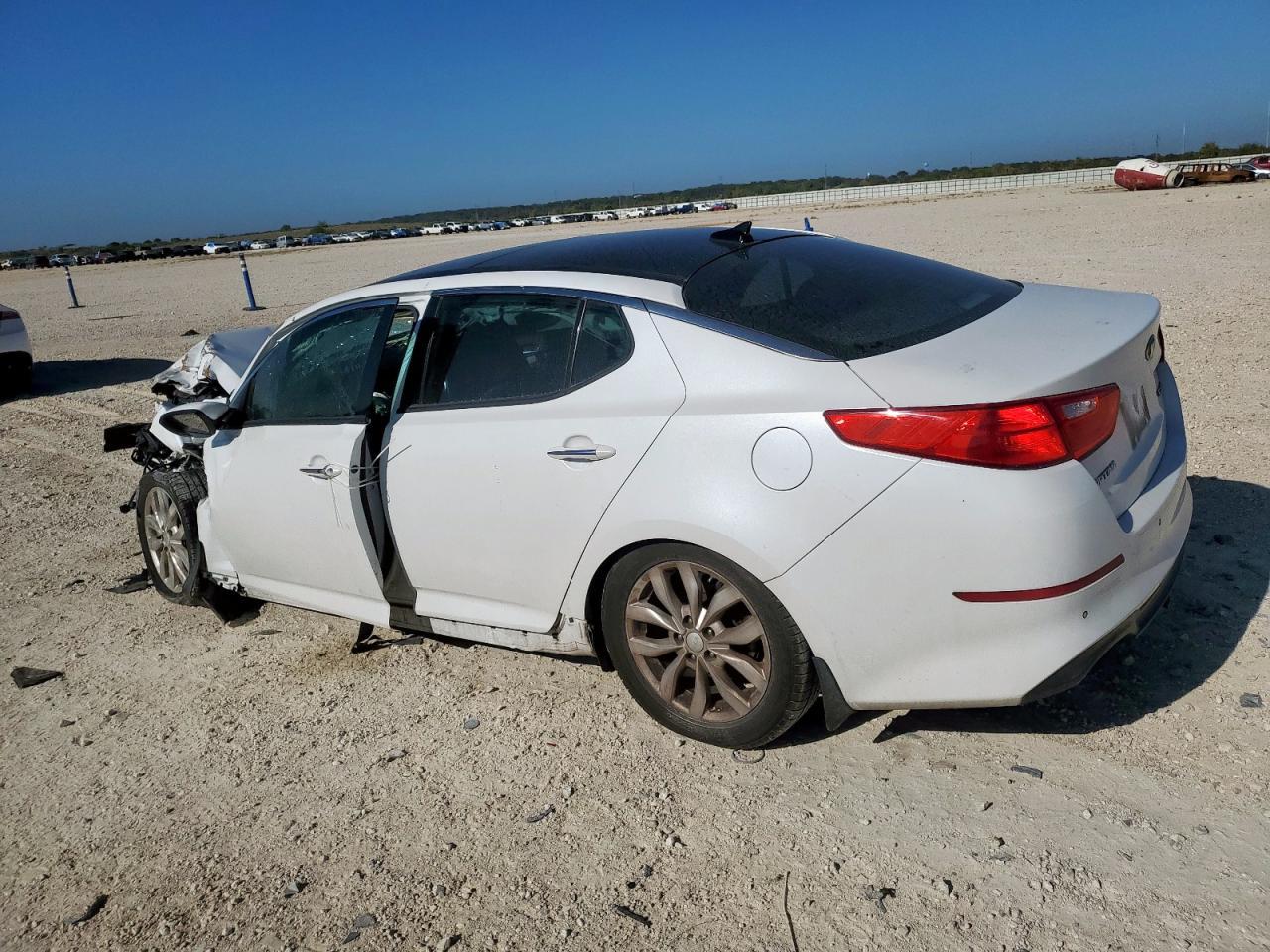 2014 Kia Optima Ex - Image 2