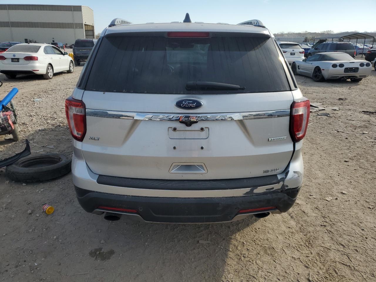 2018 Ford Explorer Xlt - Image 6