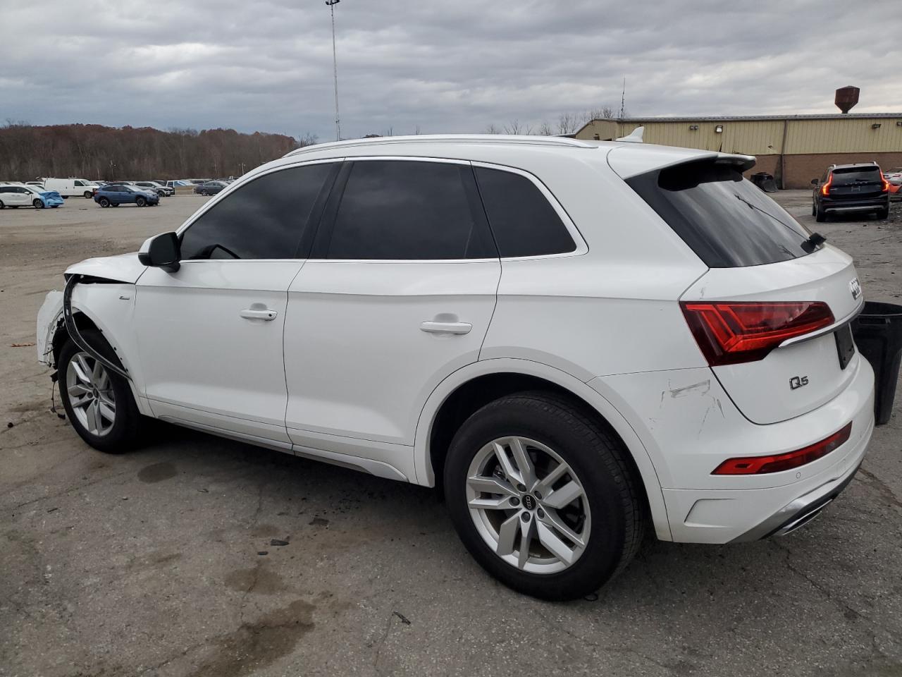 2023 Audi Q5 Premium 45 - Фото 2