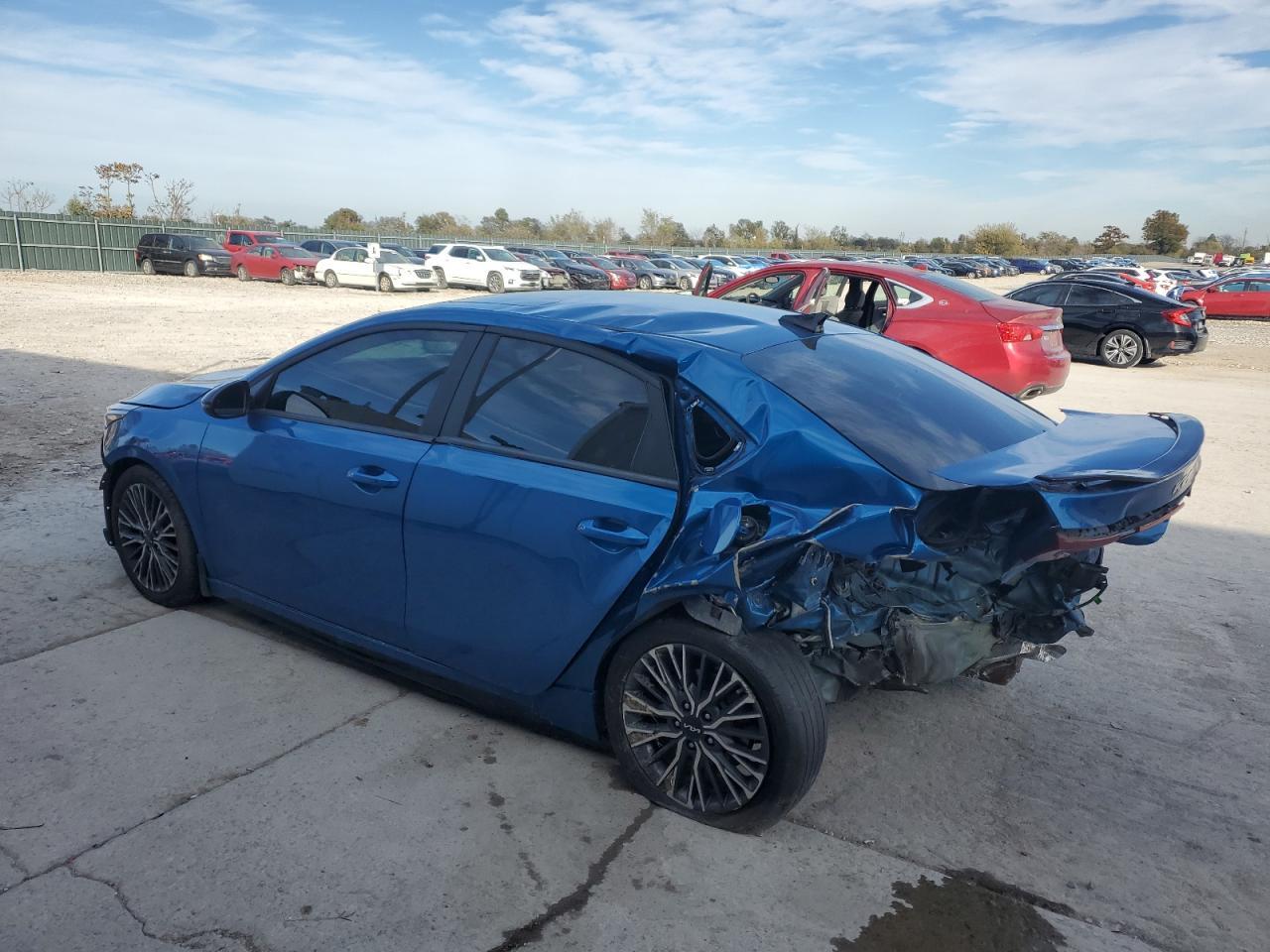 2023 Kia Forte Gt Line - Фото 2