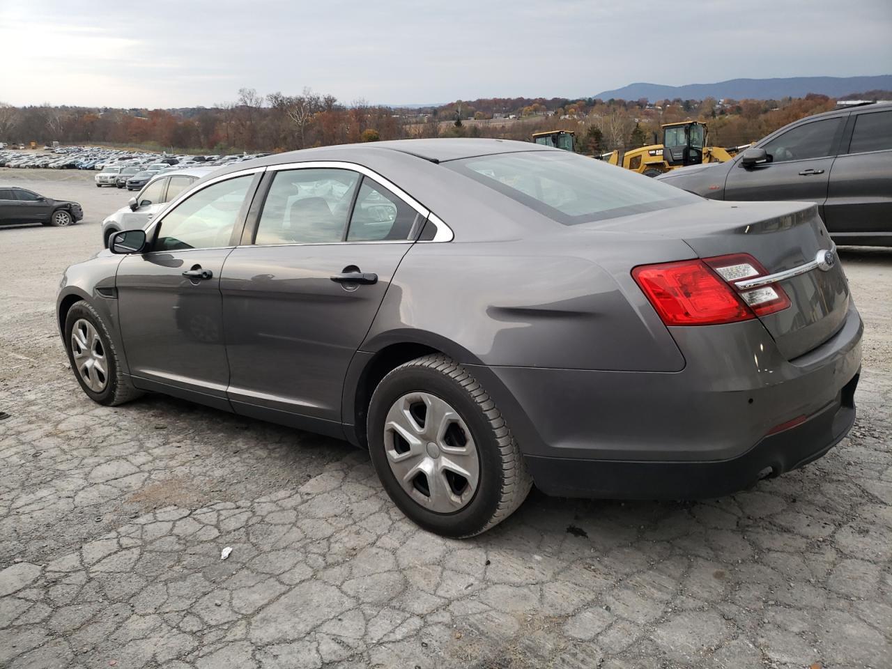 2015 Ford Taurus Police Interceptor - Image 2