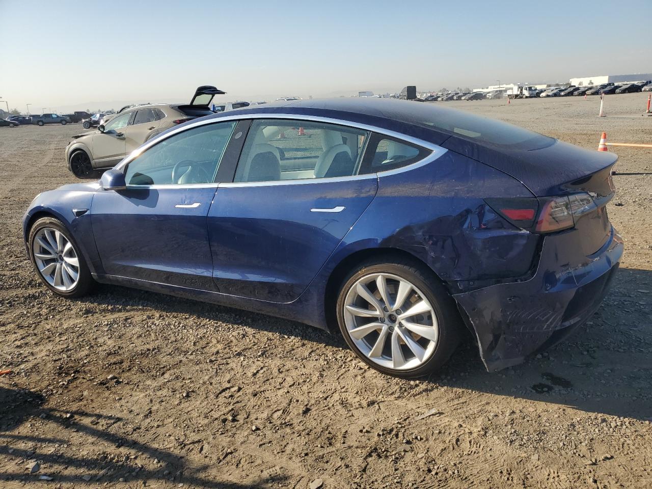 2018 Tesla Model 3 - Image 2