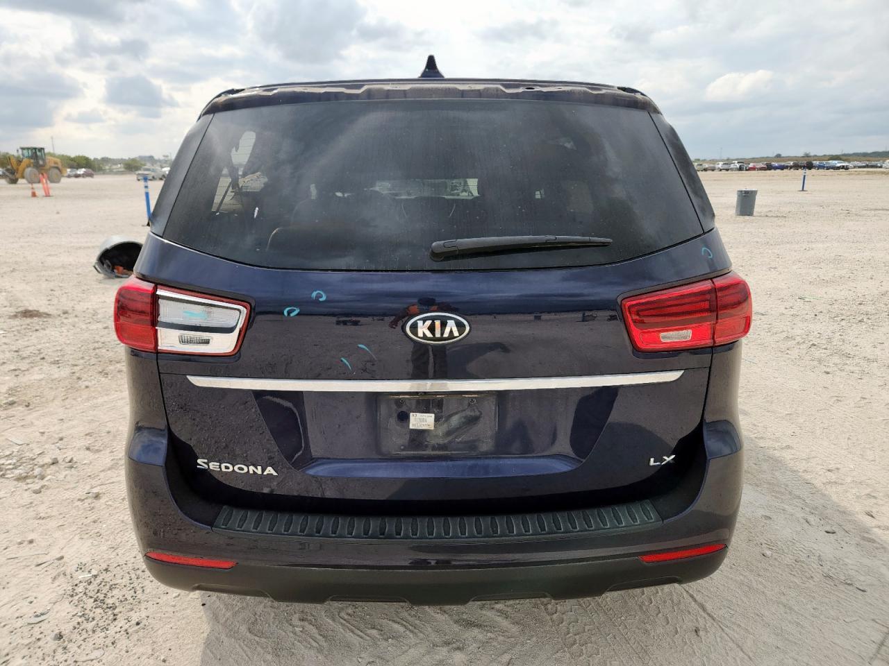 2019 Kia Sedona Lx - Image 6