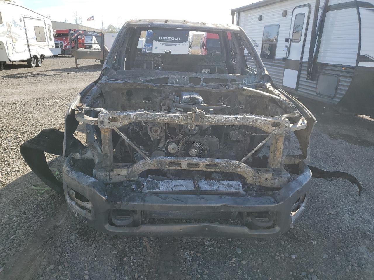 2020 Ram 3500 Truck Cab And Chassis - Image 5