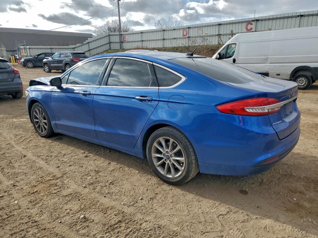 2017 Ford Fusion Se - Фото 2