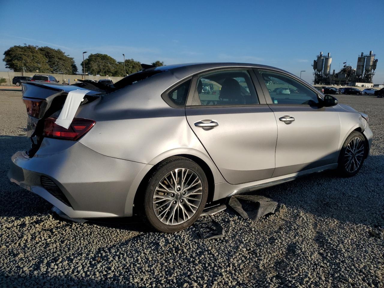 2023 Kia Forte Gt Line - Image 3