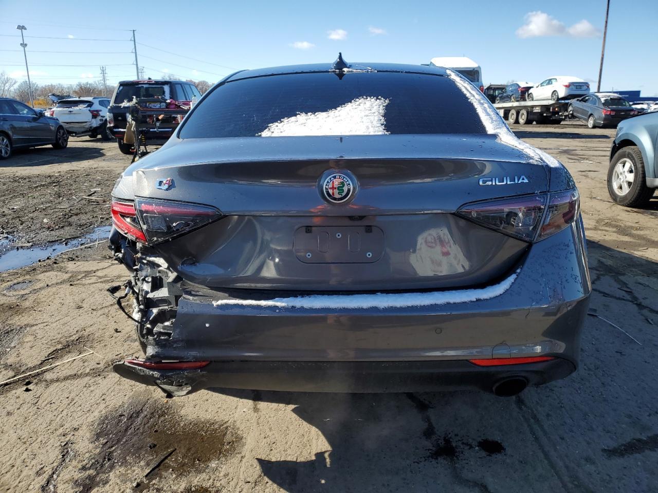 2024 Alfa Romeo Giulia Ti - Фото 6