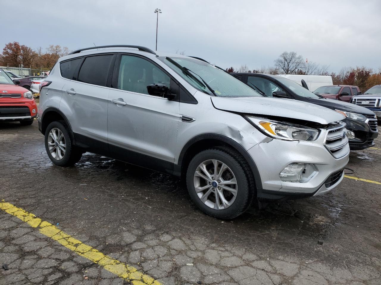 2018 Ford Escape Se - Фото 4