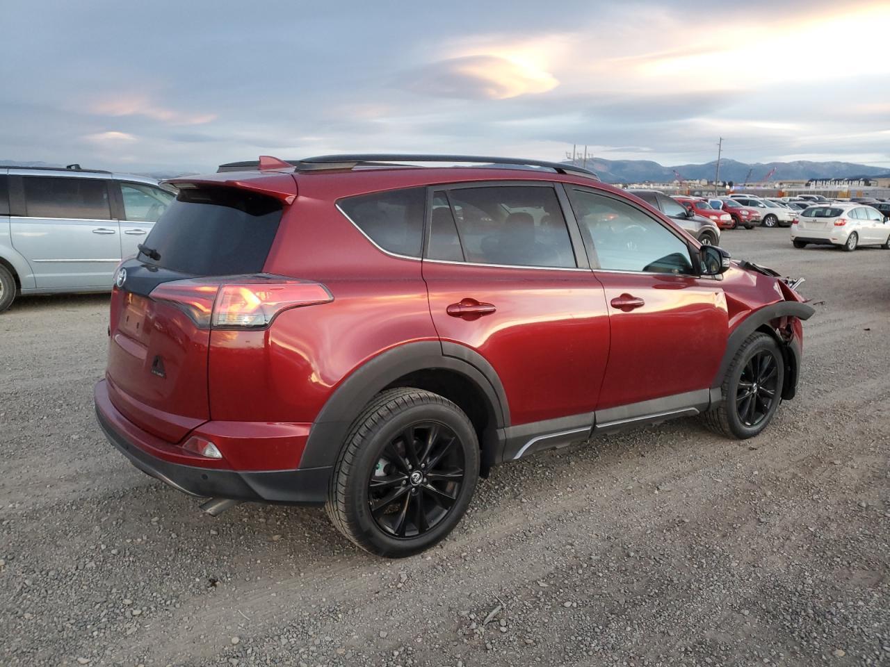2018 Toyota Rav4 Adventure - Фото 3