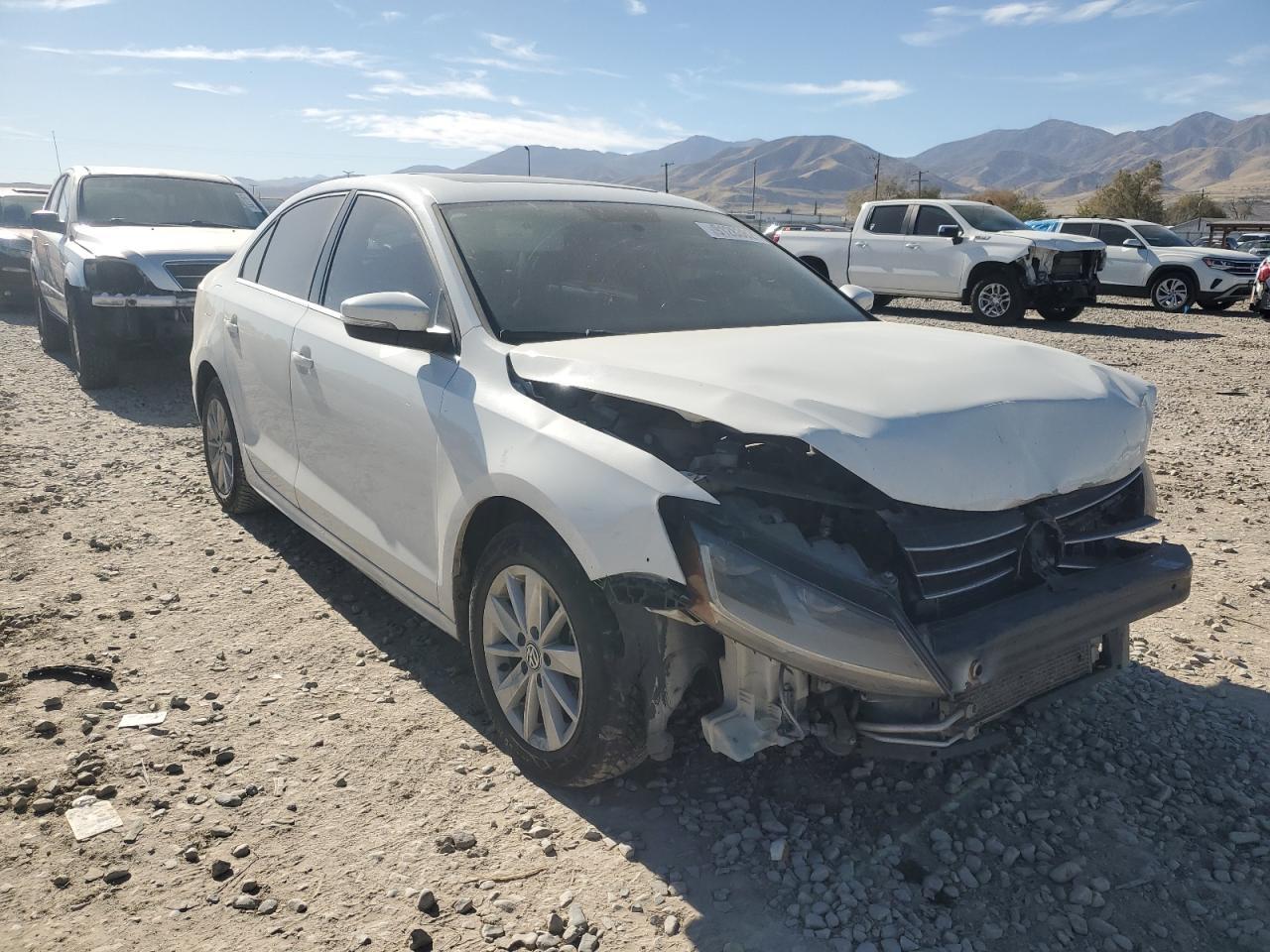 2017 Volkswagen Jetta Se - Image 4