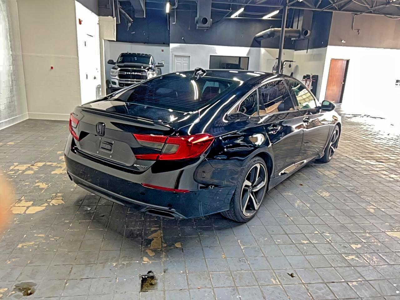 2019 Honda Accord Sport - Image 4