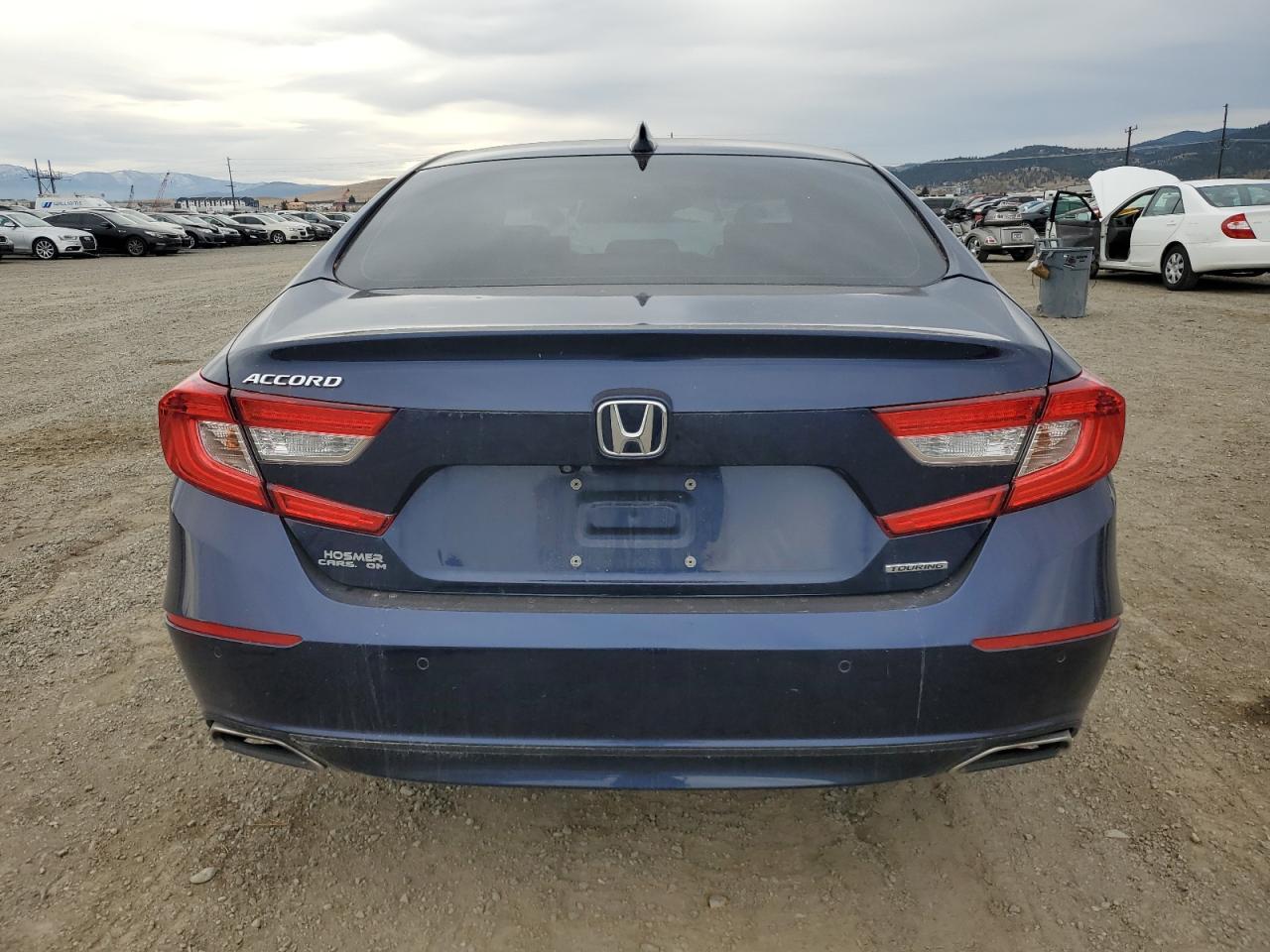 2018 Honda Accord Touring - Image 6