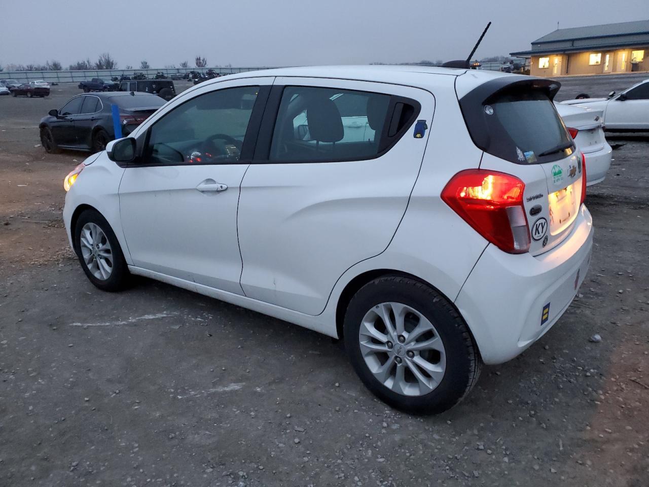 2020 Chevrolet Spark 1Lt - Фото 2